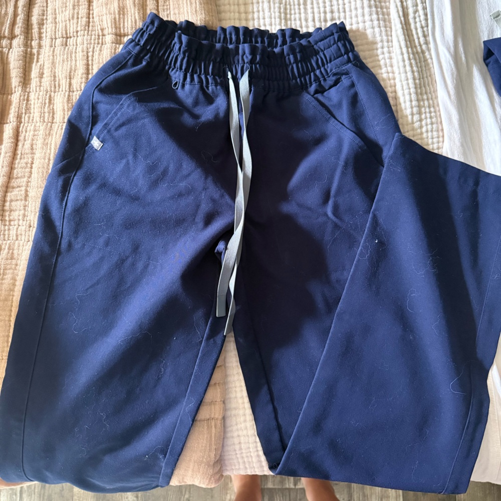 Figs Women's Navy Blue Scrub Pants